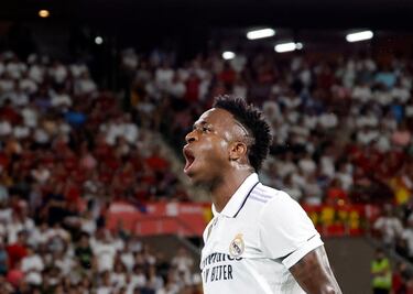 Vinicius explica la teoría de Newton en el Madrid