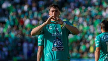   Federico Vinas celebrates his goal 1-0 of Leon during the 16th round match between Leon and Monterrey as part of the Torneo Clausura 2024 Liga BBVA MX at Nou Camp -Leon- Stadium on April 20, 2024 in Leon, Guanajuato, Mexico.