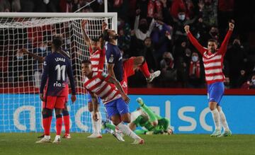 Machis empató el partido para el Granada. 1-1.