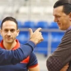 Movimiento en los banquillos: Alonso, Cotrina, Ortega, Bustos ...