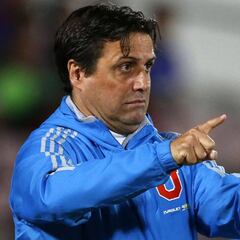 Hoyos: “A veces jugamos de una forma y luego de otra"