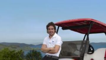 <b>MINIVACACIONES. </b>Alonso, durante su descanso en la isla Hamilton.