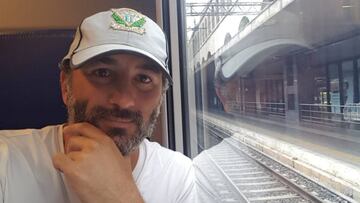 Hernán en el tren.