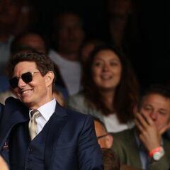 Tom Cruise irrumpe en la final de la Euro