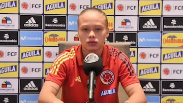 Ana María Guzmán en rueda de prensa de la Selección Colombia Femenina Sub 20.