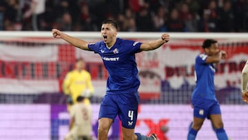 Soccer Football - Champions League - FC Salzburg v GNK Dinamo Zagreb - Red Bull Arena Salzburg, Salzburg, Austria - October 23, 2024 GNK Dinamo Zagreb's Raul Torrente celebrates after Bruno Petkovic scores their second goal REUTERS/Gintare Karpaviciute TPX IMAGES OF THE DAY