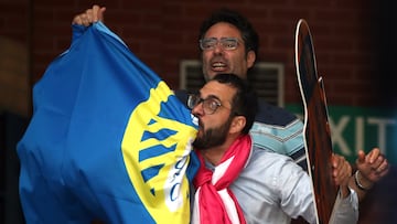 Orta celebra el ascenso del Leeds, el a?o pasado.