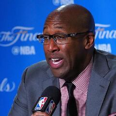 Sacramento Kings announce Mike Brown as new head coach