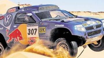 <b>PENSANDO EN DAKAR. </b>Sainz espera atacar hoy con éxito las dunas tunecinas.