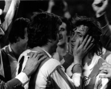 Alegría al final del partido de vuelta de semifinales entre el Atlético y el Celtic en el Vicente Calderón.