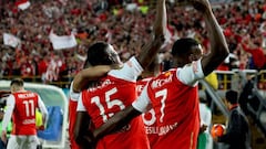 Juan Manuel Santos celebra y le pide la décima estrella a Santa Fe