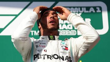 Formula One F1 - Hungarian Grand Prix - Hungaroring, Budapest, Hungary - August 4, 2019 Mercedes' Lewis Hamilton celebrates winning the Hungarian Grand Prix REUTERS/Lisi Niesner