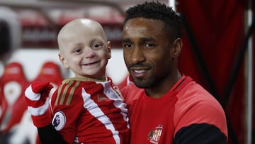 Defoe se tat¨²a como homenaje el nombre de Bradley Lowery