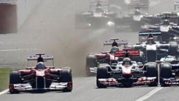 <b>BATALLA. </b>Alonso y Vettel se juegan el Mundial, y otros como Hamilton influirán seguro en lo que pase.