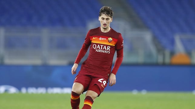 Oficial: Marash Kumbulla llega cedido por la Roma