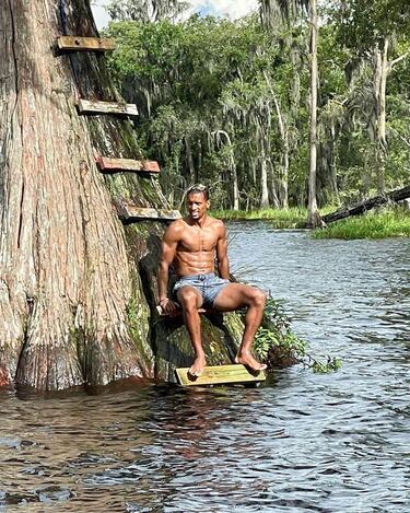El jugador nacido en Amadora, una ciudad portuguesa que pertenece al distrito de Lisboa, pasó por equipos como el Sporting Lisboa, Manchester United, Valencia CF o Lazio. Actualmente se encuentra defendiendo  la camiseta del Adana Demirspor de la Süper Lig turca. En sus redes sociales (@luisnani) ha demostrado que se encuentra en plena forma física a sus 37 años. 