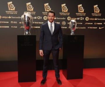 Pacing the red carpet at LaLiga 2016 Awards Gala: best images