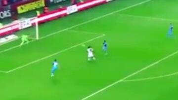 Hugo Rodallega anota doble contra su ex equipo en Turquía