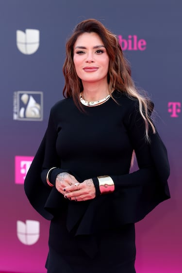 Kany García posa en la alfombra roja de los premios 'Lo Nuestro'.