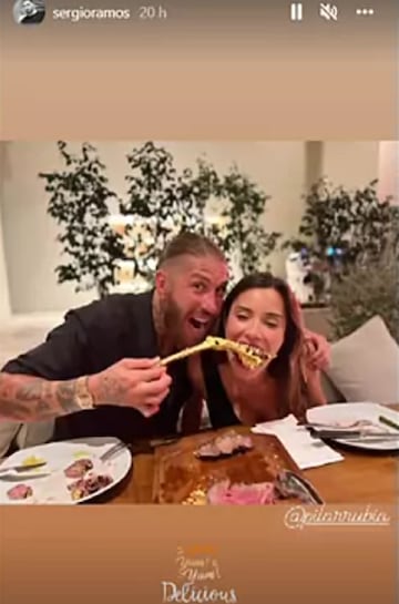 Sergio Ramos y Pilar Rubio disfrutando del chuletón bañado en oro de Salt Bae.