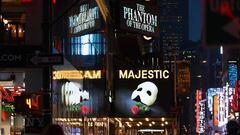 Cartel de &quot;The Phantom of the Opera&quot; en Time Square, NYC. Marzo 12, 2020. 