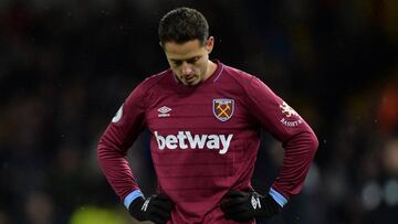 Chicharito, descartado del Valencia por llegada de Sobrino