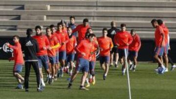 Voro cita a cuatro canteranos para medirse al Barcelona