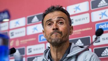 GRAF4213. MADRID , 08/11/2018.- El seleccionador nacional, Luis Enrique, durante la rueda de prensa para dar a conocer la lista de convocados por la selección española, esta mañana en la Ciudad del fútbol de Las Rozas. EFE/Rodr