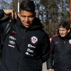 Colo Colo se suma a la U y sólo cede un jugador a la Roja