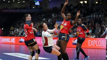 Batacazo de las Guerreras ante Islas Feroe y Mundial, en el alambre