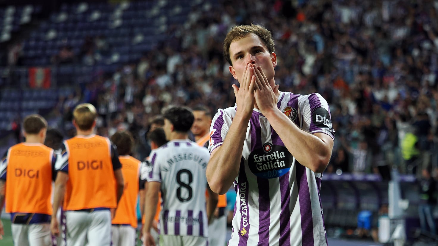 La Liga Hypermotion's Fiery Arena: Valencia vs. Cultural, A Roar of Victory!