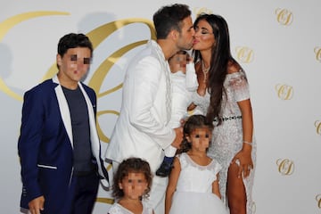 Cesc y Daniella Semaan reúnen a Messi y a otros cracks en su fiestón post boda