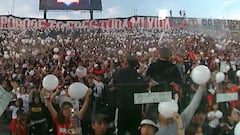 ¡Nunca lo olvidará! La reacción de Wiemberg tras homenaje de hinchas en minuto 21
