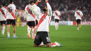 River Plate's Colombian forward Miguel Borja celebrates after scoring the team's first goal during the Copa Libertadores group stage second leg football match between Argentina's River Plate and Venezuela's Deportivo Tachira at the Monumental Stadium in Buenos Aires, on May 30, 2024. (Photo by JUAN MABROMATA / AFP)