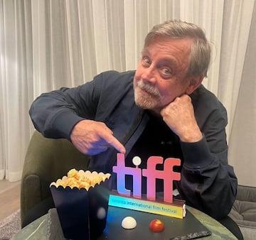 Así luce Mark Hamill actualmente, a los 73 años.