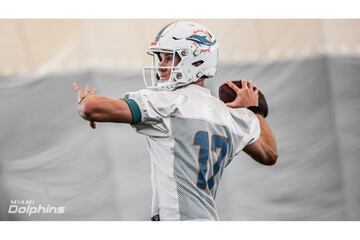 Así regresó Ryan Tannehill a los entrenamientos