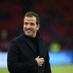 Van der Vaart teme por una buena noche de Luis Díaz ante Ajax