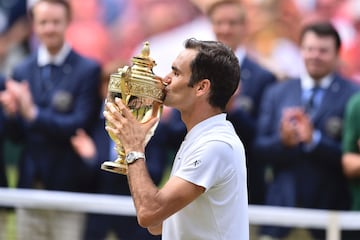 Federer hace historia: levanta su octavo Wimbledon