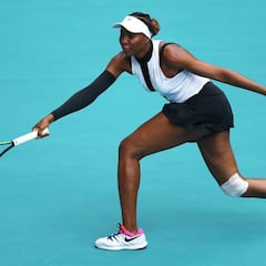 Venus Williams gana a Jakupovic y se medirá a Carla Suárez