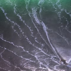 Despierta oficialmente Nazaré: olas gigantes, tow-in, caídas, skim...