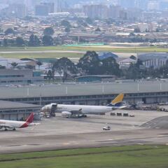 Coronavirus en Colombia: ¿cómo operan los vuelos para repatriar colombianos?