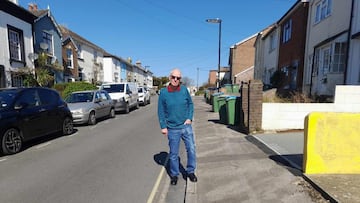 The case of a retiree who loses his right to park in front of his house after 20 years of doing so: new urban planning regulations force him to pay. (Image: Newsquest)