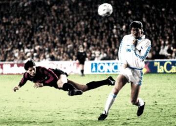 Marco Van Basten era el goleador del temible tridente holand¨¦s del Milan que formaba junto a Ruud Gullit y Frank Rijkaard. 3 Balones de Oro y 2 botas de oro dan muestra de su talento goleador.