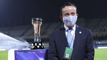 Mikel Arriola continúa visita a clubes pese a contagios COVID-19