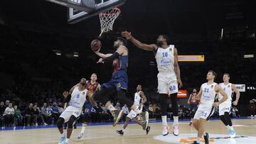 Tornikie Shengelia anota ante el Zenit San Petersburgo.