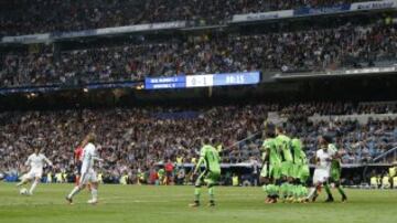 Cristiano marca de falta directa el 1-1 durante la fase de equipos de la Champions League 16/17.