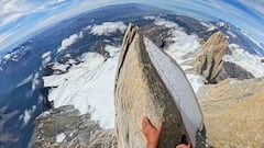 Tres días escalando y primer salto en traje de alas desde la cima del Fitz Roy