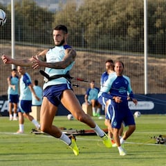 Mario Hermoso, capitán en la sombra