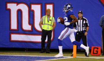 Pero los Giants no estaban por la labor de perder por tercera vez consecutiva un partido en los instantes finales, y en el siguiente drive Eli Manning conecto un pase de touchdown de 41 yardas a su máximo receptor de anoche, Rueben Randle. El 82 de los de azul acabó el partido con 7 recepciones para 116 yardas y este TD, que ponía el 14 a 32 a falta de 3:20.