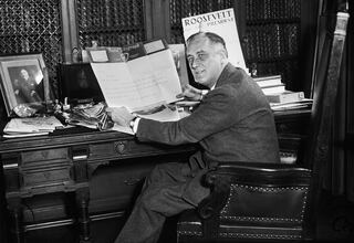 1932: De la Guerra del Emú al neutrón